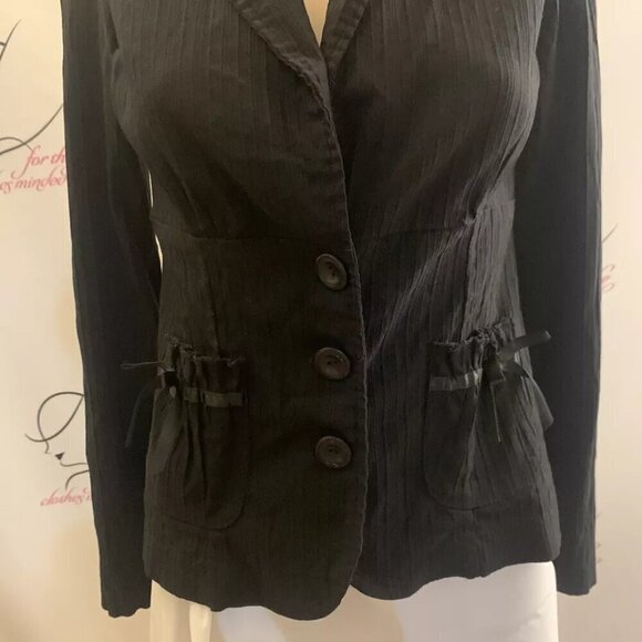 Vanity. Sz XS-S. Black Stretchy Textures Feminine Jacket. Ribbon Details. B86 - Picture 2 of 6